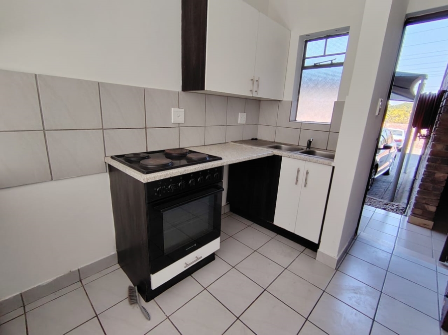 To Let 2 Bedroom Property for Rent in Rooihuiskraal North Gauteng