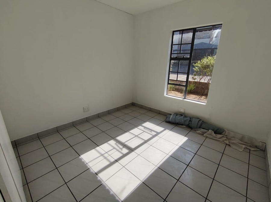 To Let 2 Bedroom Property for Rent in Rooihuiskraal North Gauteng