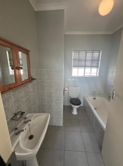 2 Bedroom Property for Sale in Eden Glen Gauteng