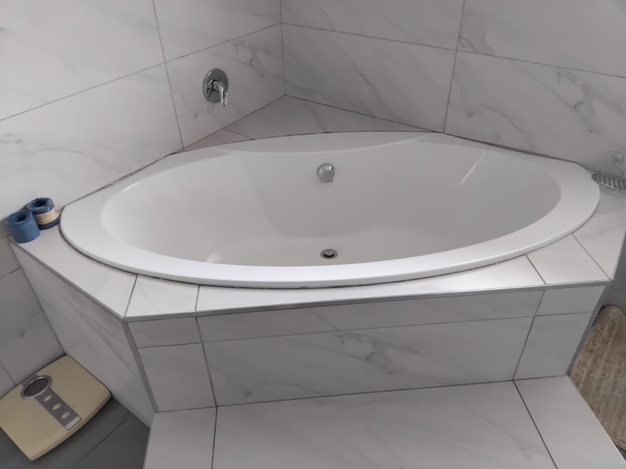 4 Bedroom Property for Sale in Lilianton Gauteng