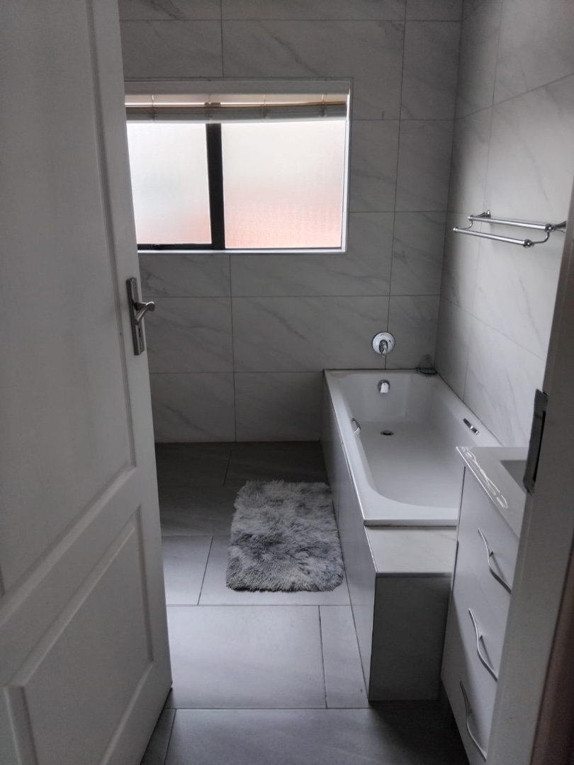 4 Bedroom Property for Sale in Lilianton Gauteng