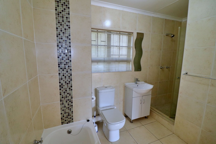 1 Bedroom Property for Sale in Dowerglen Gauteng