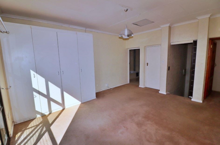 1 Bedroom Property for Sale in Dowerglen Ext 4 Gauteng