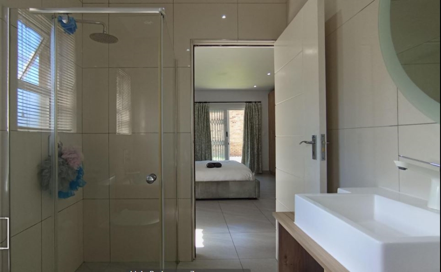 3 Bedroom Property for Sale in Vorna Valley Gauteng