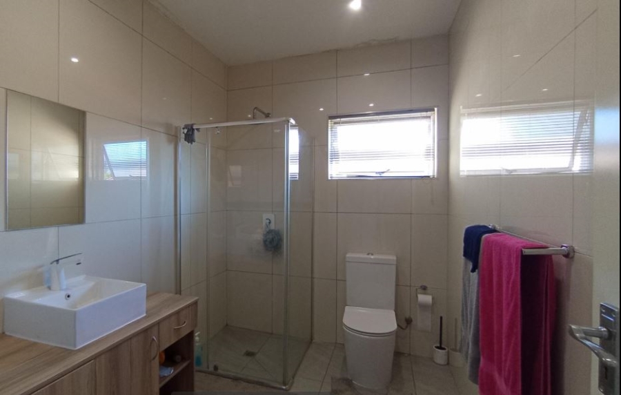 3 Bedroom Property for Sale in Vorna Valley Gauteng