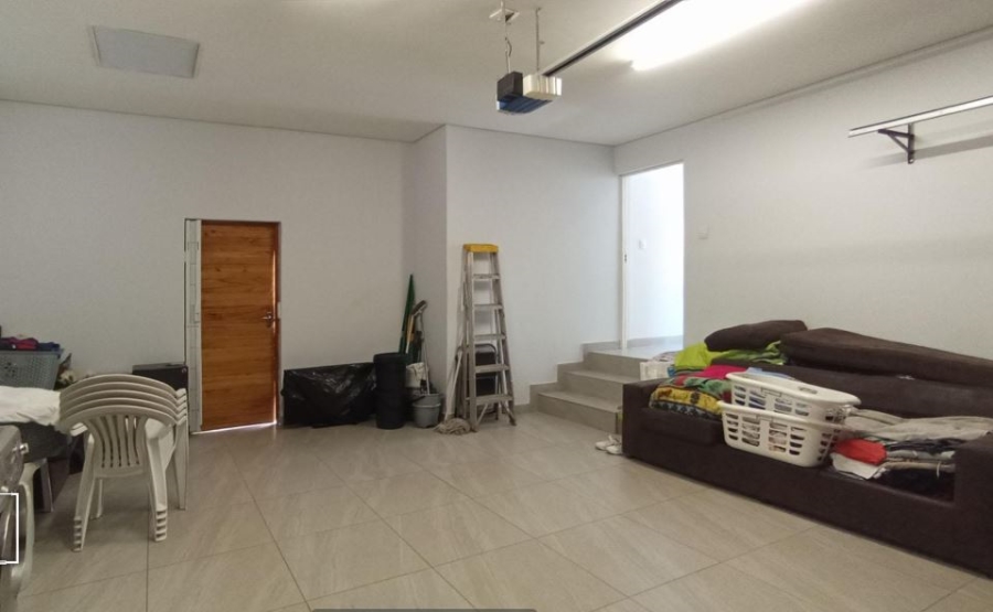 3 Bedroom Property for Sale in Vorna Valley Gauteng