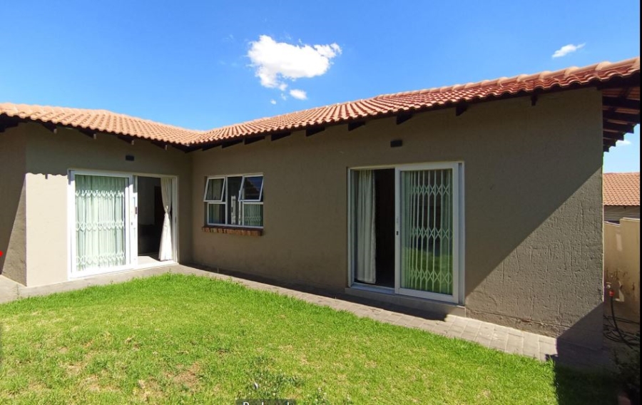 3 Bedroom Property for Sale in Vorna Valley Gauteng