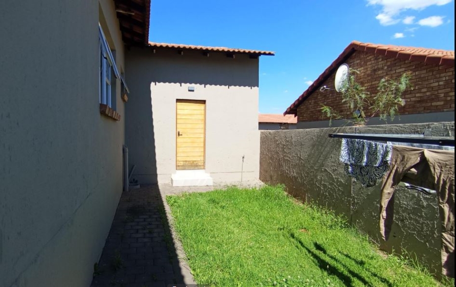 3 Bedroom Property for Sale in Vorna Valley Gauteng