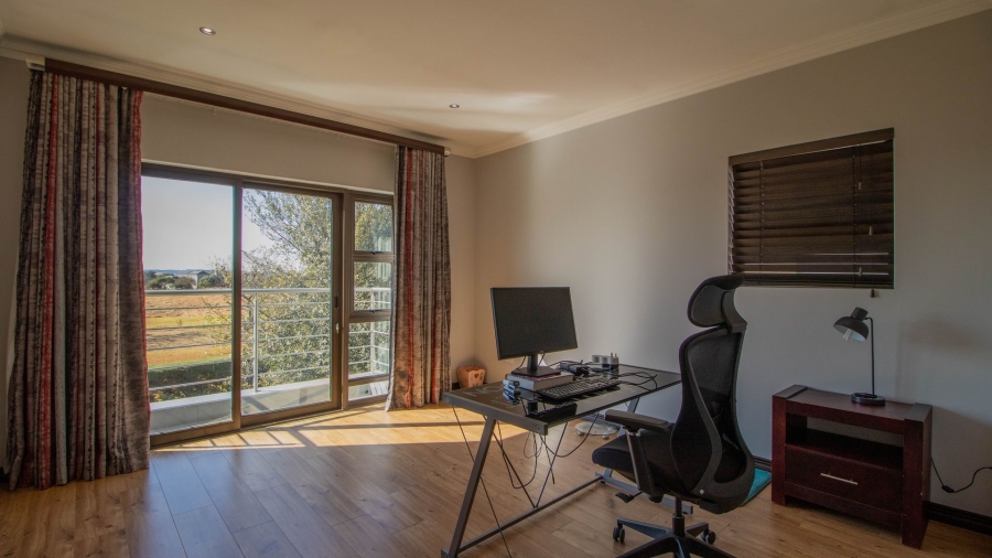 4 Bedroom Property for Sale in Serengeti Lifestyle Estate Gauteng