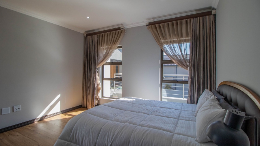 4 Bedroom Property for Sale in Serengeti Lifestyle Estate Gauteng