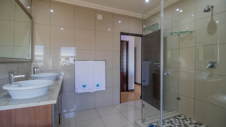 4 Bedroom Property for Sale in Serengeti Lifestyle Estate Gauteng