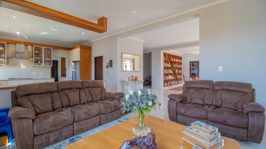 4 Bedroom Property for Sale in Serengeti Lifestyle Estate Gauteng