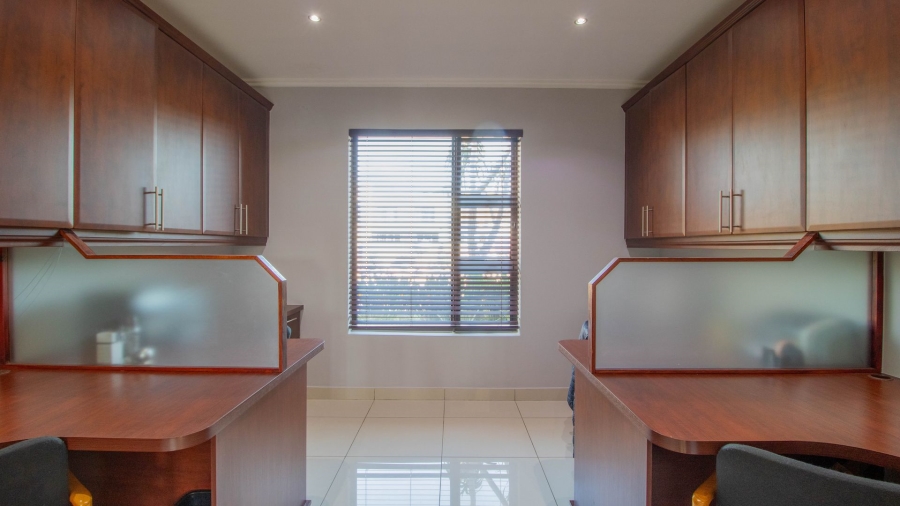 4 Bedroom Property for Sale in Serengeti Lifestyle Estate Gauteng