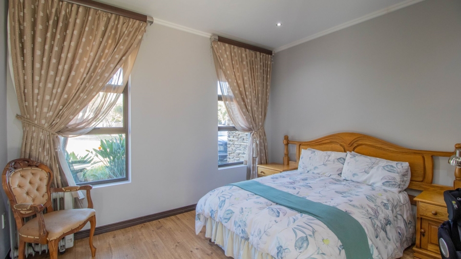 4 Bedroom Property for Sale in Serengeti Lifestyle Estate Gauteng