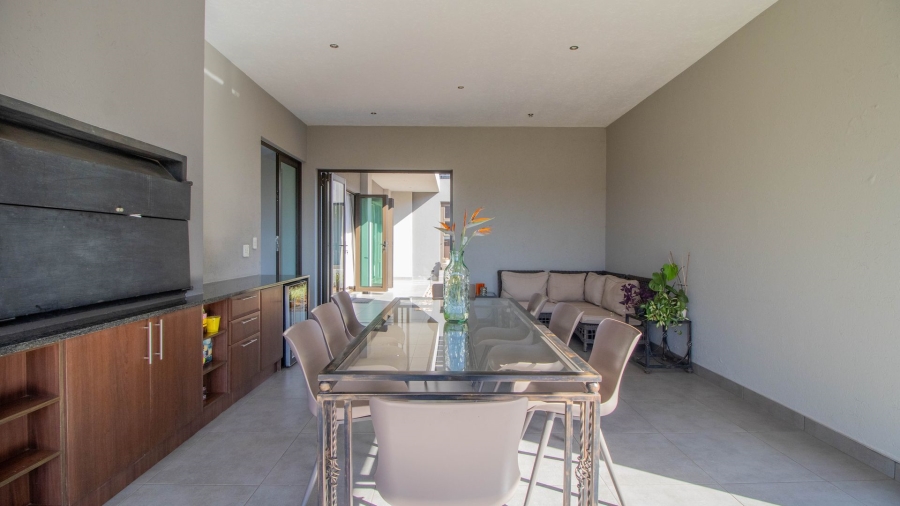 4 Bedroom Property for Sale in Serengeti Lifestyle Estate Gauteng