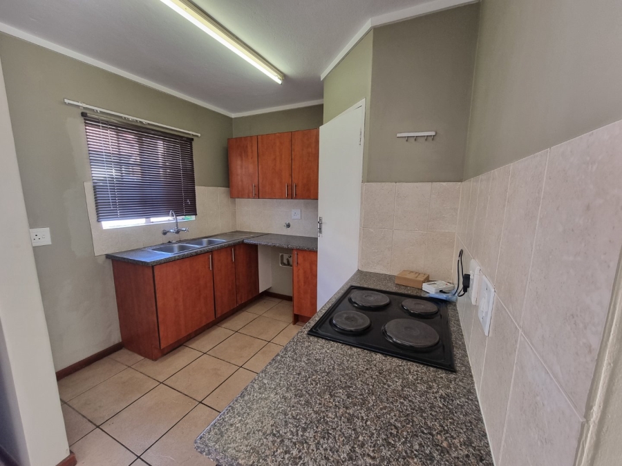 2 Bedroom Property for Sale in The Reeds Gauteng