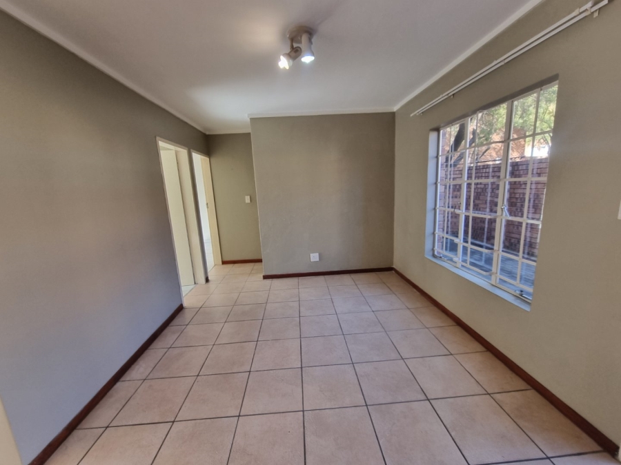 2 Bedroom Property for Sale in The Reeds Gauteng