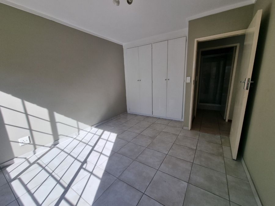 2 Bedroom Property for Sale in The Reeds Gauteng