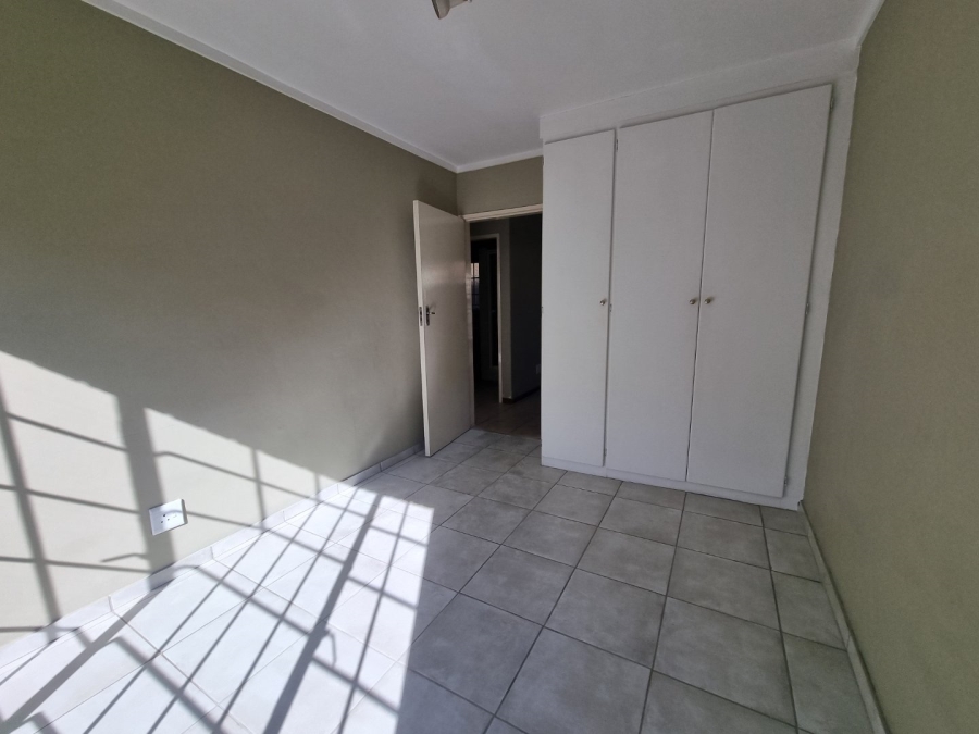 2 Bedroom Property for Sale in The Reeds Gauteng
