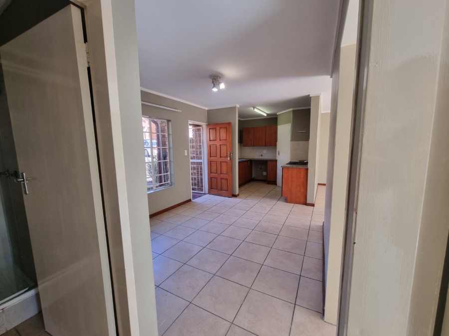 2 Bedroom Property for Sale in The Reeds Gauteng