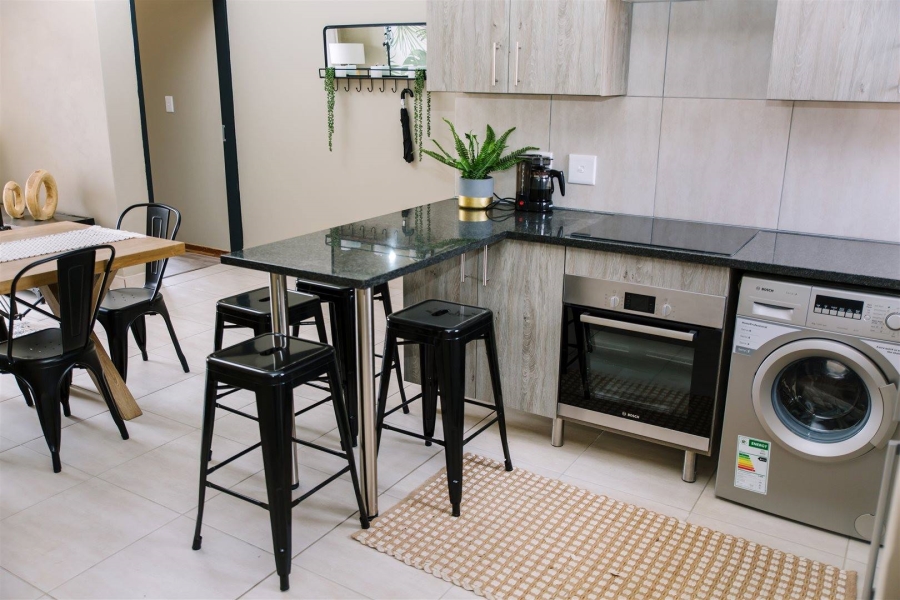 2 Bedroom Property for Sale in Glen Austin Gauteng