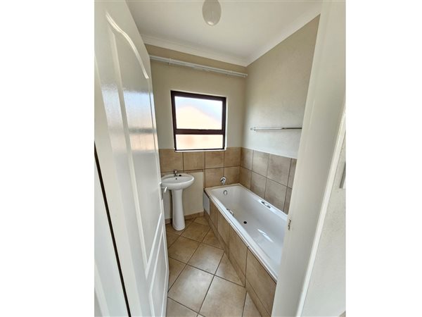 3 Bedroom Property for Sale in Crystal Park Gauteng