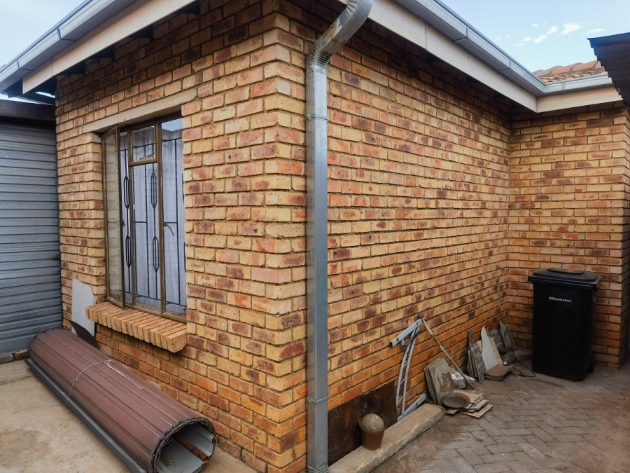 3 Bedroom Property for Sale in Etwatwa Gauteng