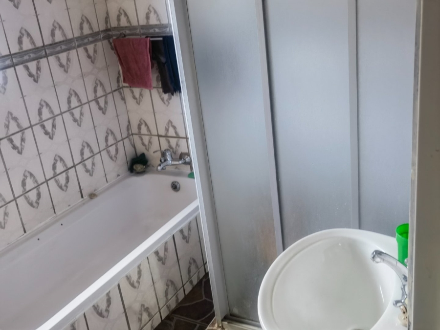 3 Bedroom Property for Sale in Etwatwa Gauteng