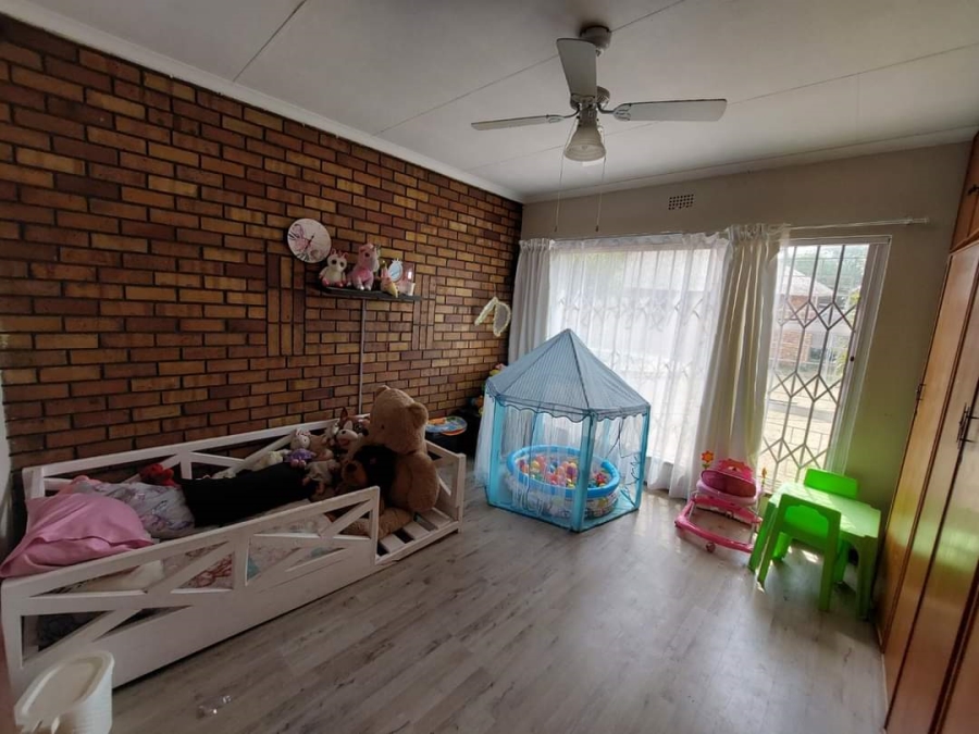 5 Bedroom Property for Sale in Ferryvale Gauteng