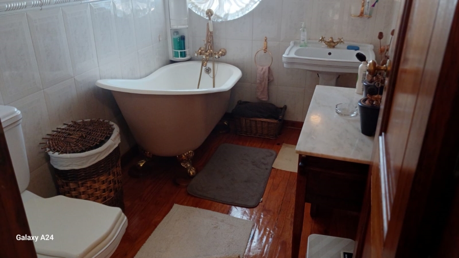 4 Bedroom Property for Sale in Glenvista Gauteng