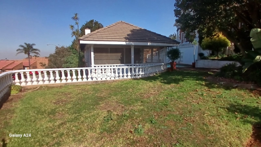 4 Bedroom Property for Sale in Glenvista Gauteng