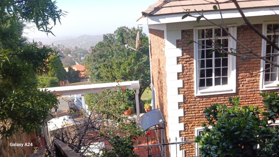 4 Bedroom Property for Sale in Glenvista Gauteng