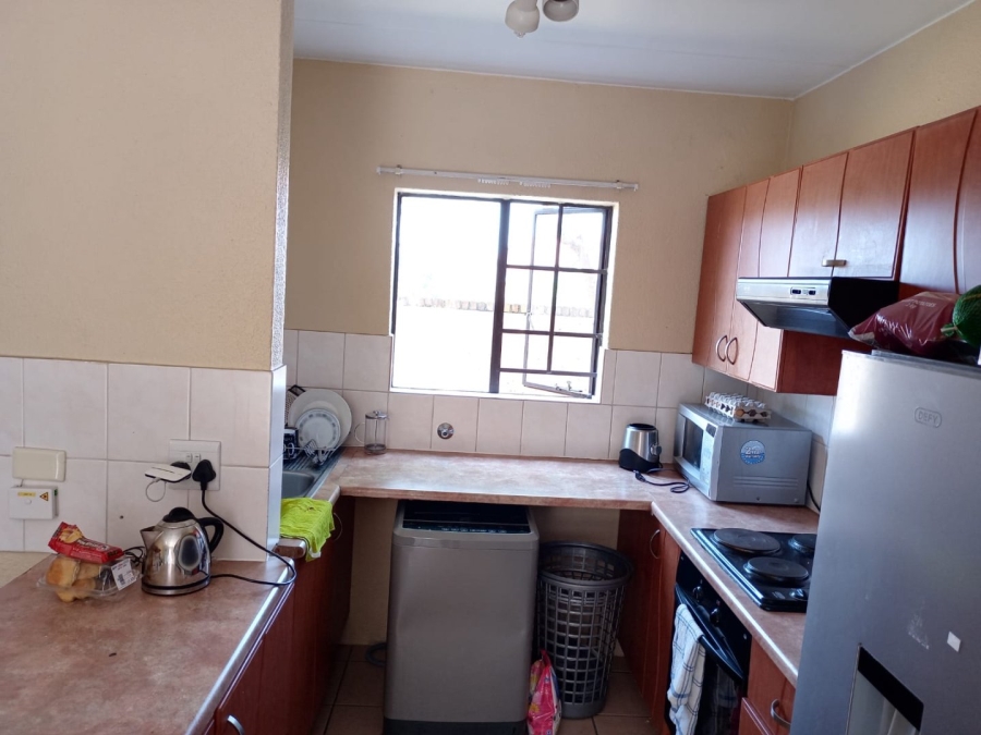 2 Bedroom Property for Sale in Halfway Gardens Gauteng