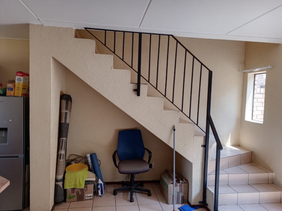 2 Bedroom Property for Sale in Halfway Gardens Gauteng