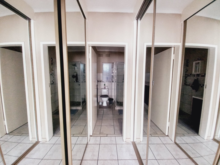 3 Bedroom Property for Sale in Rustivia Gauteng