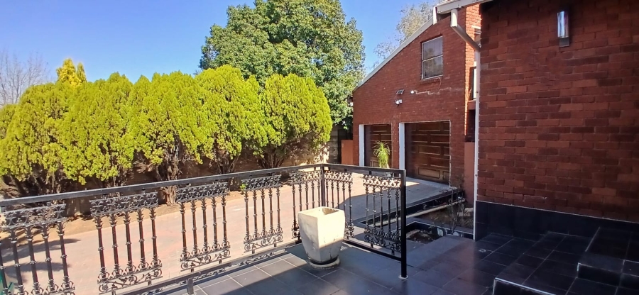 3 Bedroom Property for Sale in Heuweloord Gauteng