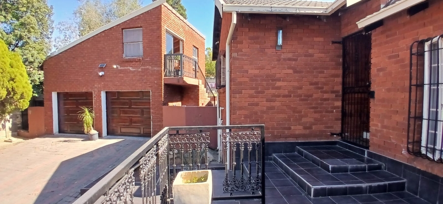 3 Bedroom Property for Sale in Heuweloord Gauteng