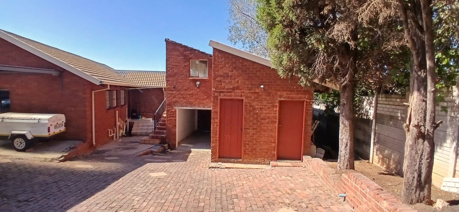 3 Bedroom Property for Sale in Heuweloord Gauteng