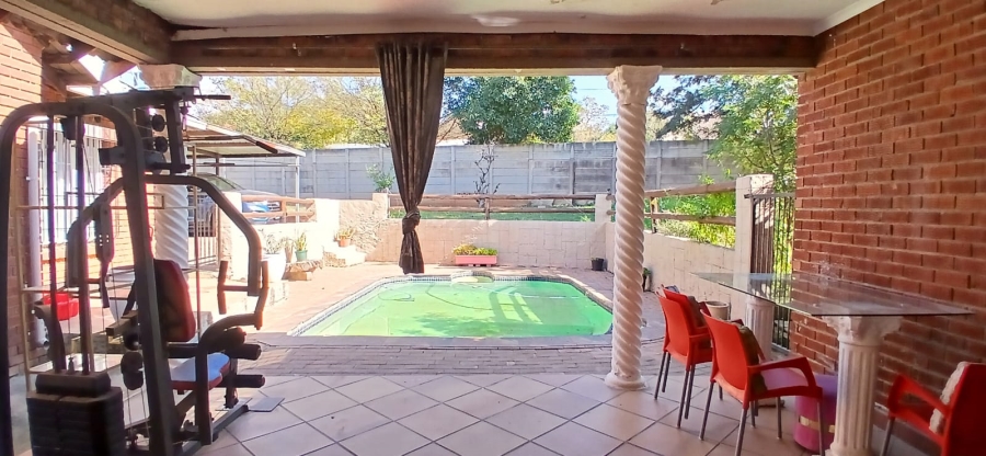 3 Bedroom Property for Sale in Heuweloord Gauteng