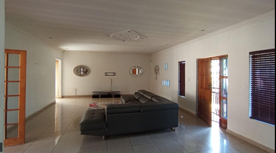 3 Bedroom Property for Sale in Heuweloord Gauteng