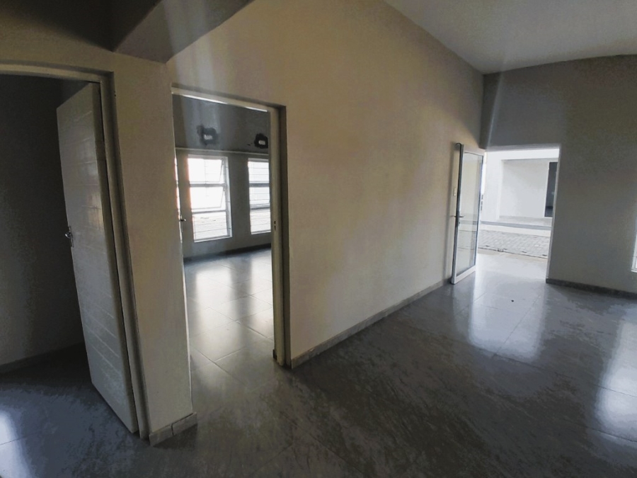 To Let 2 Bedroom Property for Rent in Glen Austin Gauteng