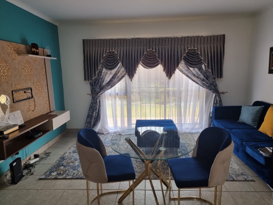 To Let 4 Bedroom Property for Rent in Noordwyk Gauteng