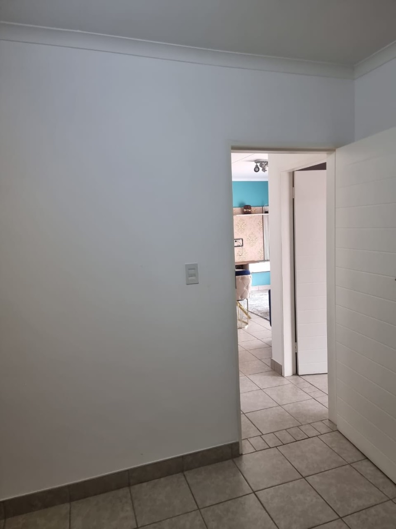 To Let 4 Bedroom Property for Rent in Noordwyk Gauteng