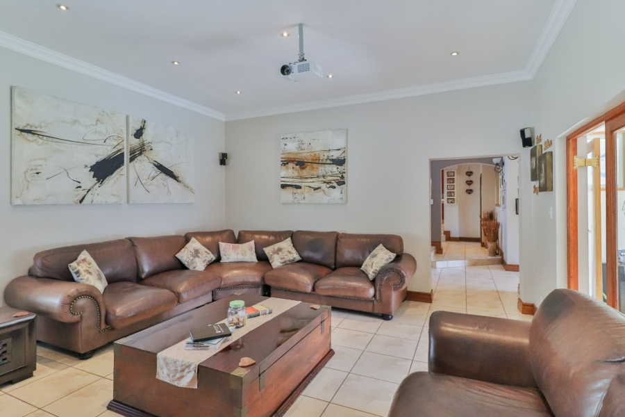 To Let 4 Bedroom Property for Rent in Meyersdal Gauteng
