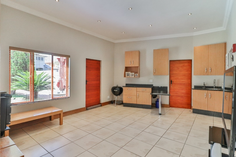 To Let 4 Bedroom Property for Rent in Meyersdal Gauteng
