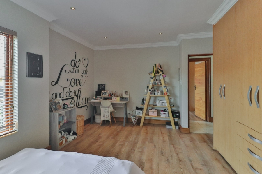 To Let 4 Bedroom Property for Rent in Meyersdal Gauteng