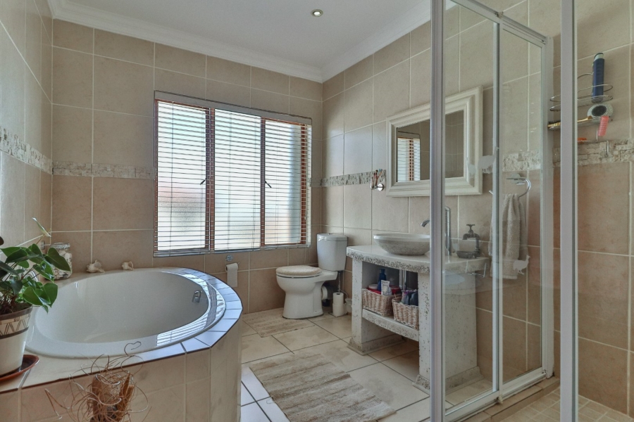 To Let 4 Bedroom Property for Rent in Meyersdal Gauteng