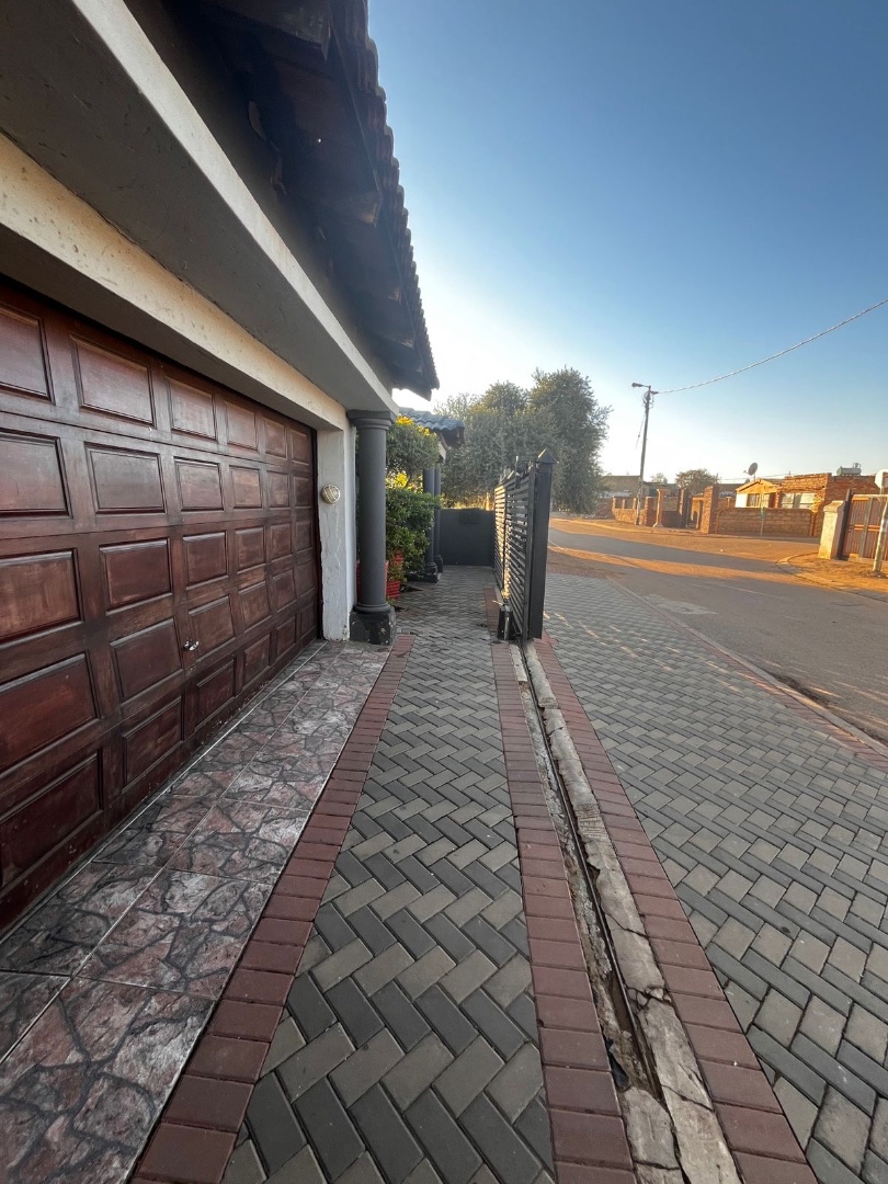 To Let 3 Bedroom Property for Rent in Nellmapius Gauteng
