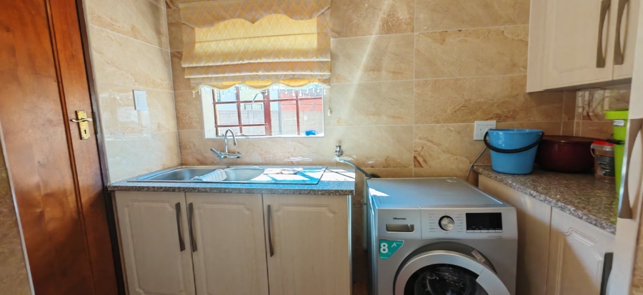 3 Bedroom Property for Sale in Amandasig Gauteng