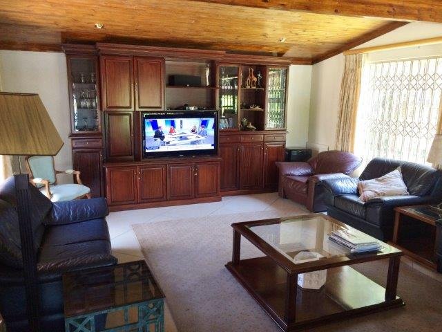7 Bedroom Property for Sale in Lochvaal Gauteng